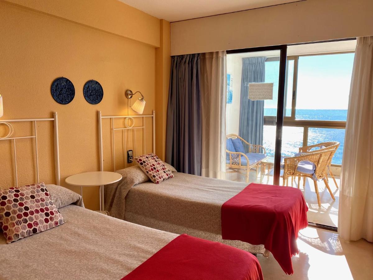 Los Gemelos 1 - Aloturin Benidorm Luaran gambar
